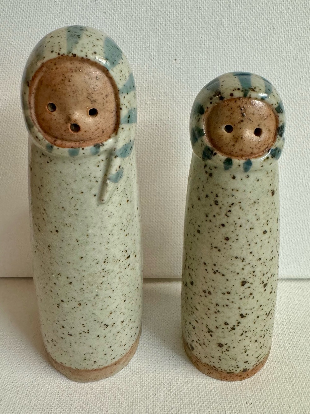 Vintage 1960s Japanese Folk Art Speckled Gray/Blue Ceramic Salt n Pepper Shakers